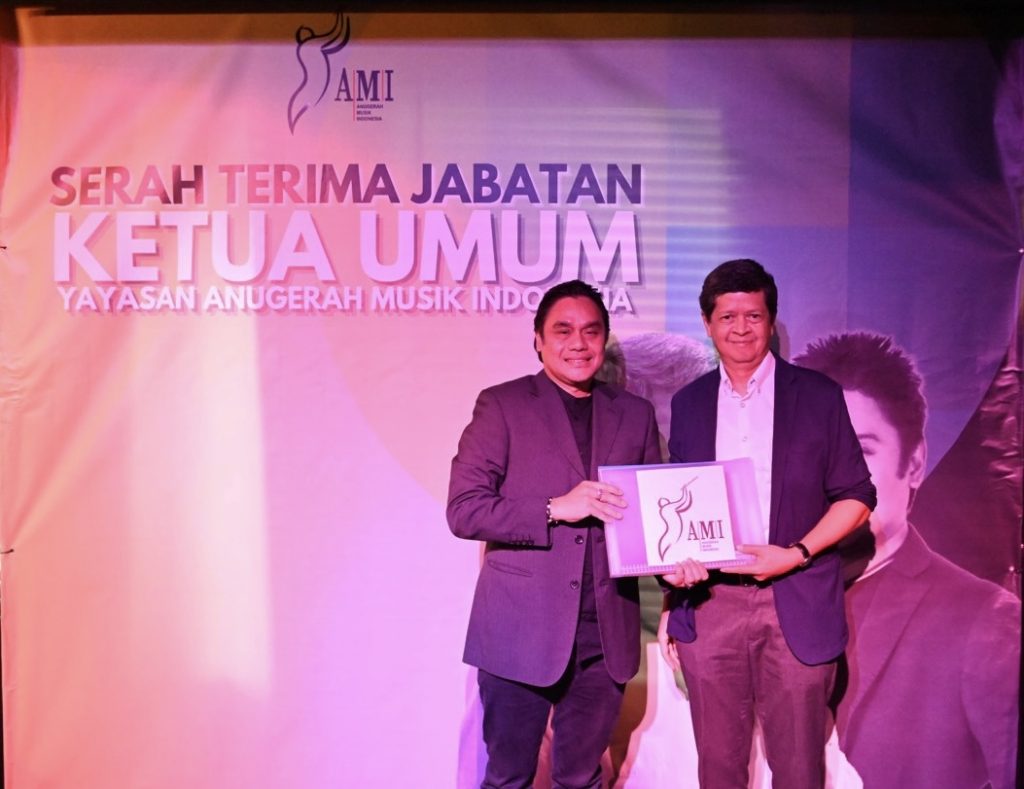Anugerah Musik Indonesia Perkenalkan Candra Darusman