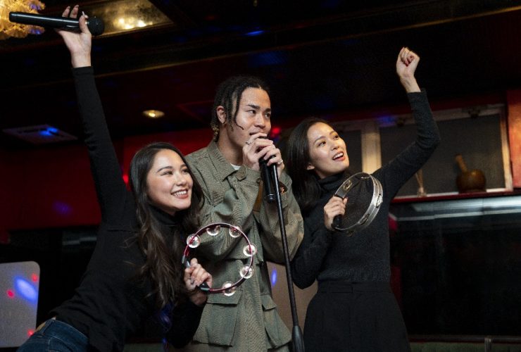 Daftar lagu untuk karaoke