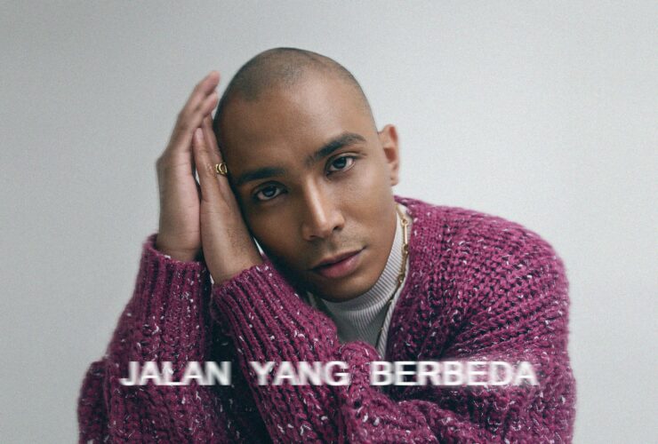 Jika sebelumnya banyak orang mengenal sosok Allan Andersn sebagai salah satu vokalis dari grup 2nd Chance, kini dirinya memulai karier sebagai solois dengan merilis single terbaru, ‘Jalan yang Berbeda’.